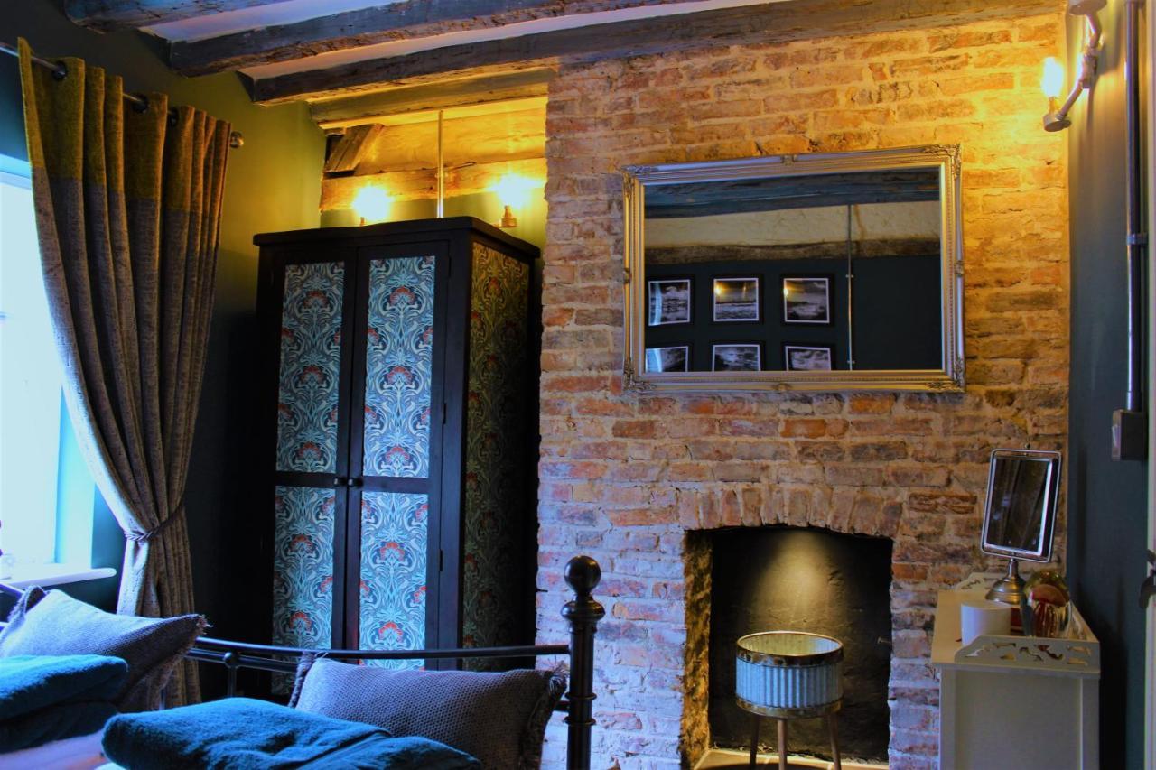 Boutique Fisherman'S Grade II Listed Cottage Scarborough Exterior foto