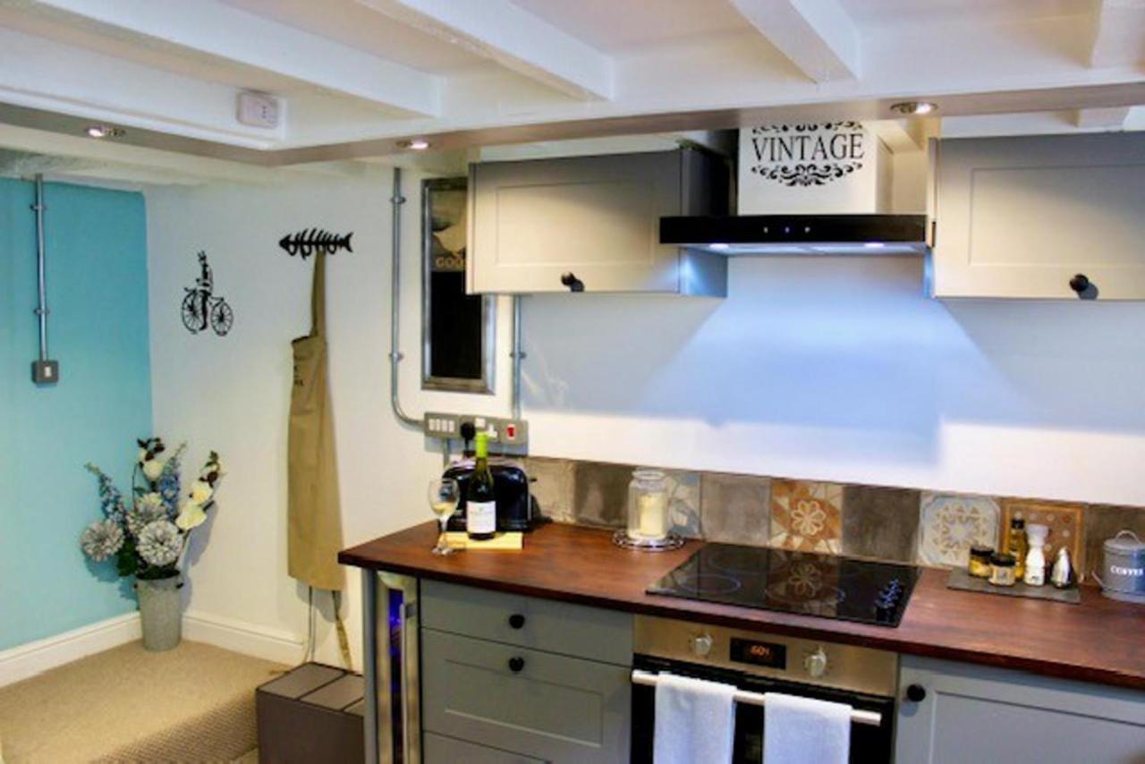 Boutique Fisherman'S Grade II Listed Cottage Scarborough Exterior foto