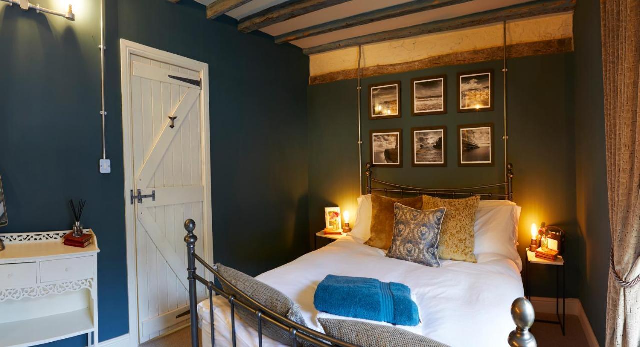 Boutique Fisherman'S Grade II Listed Cottage Scarborough Exterior foto